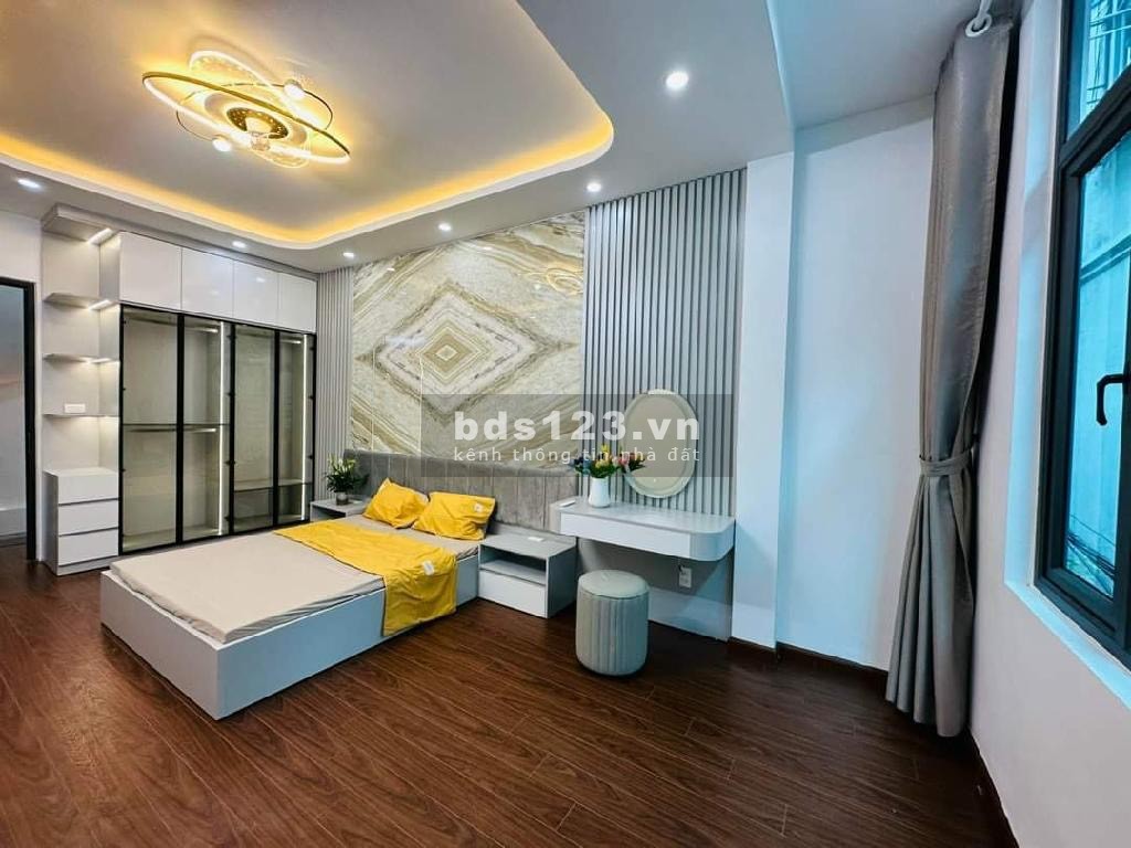 Bán nhà riêng ở Mạc Thị Bưởi, 32m2 chính chủ