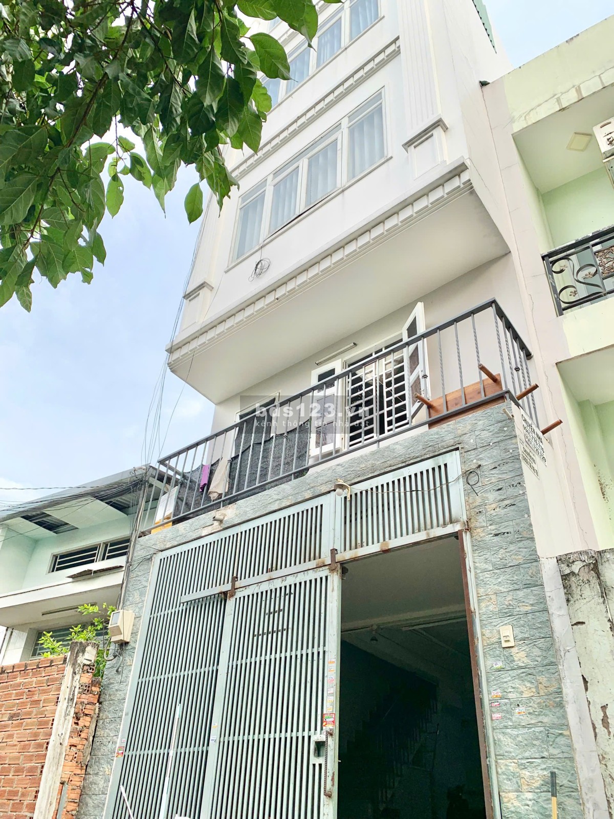 Cho thuê phòng bancon cửa sổ gần Đại Học Văn Lang cs3 Dương Quảng Hàm p5 Gò Vấp