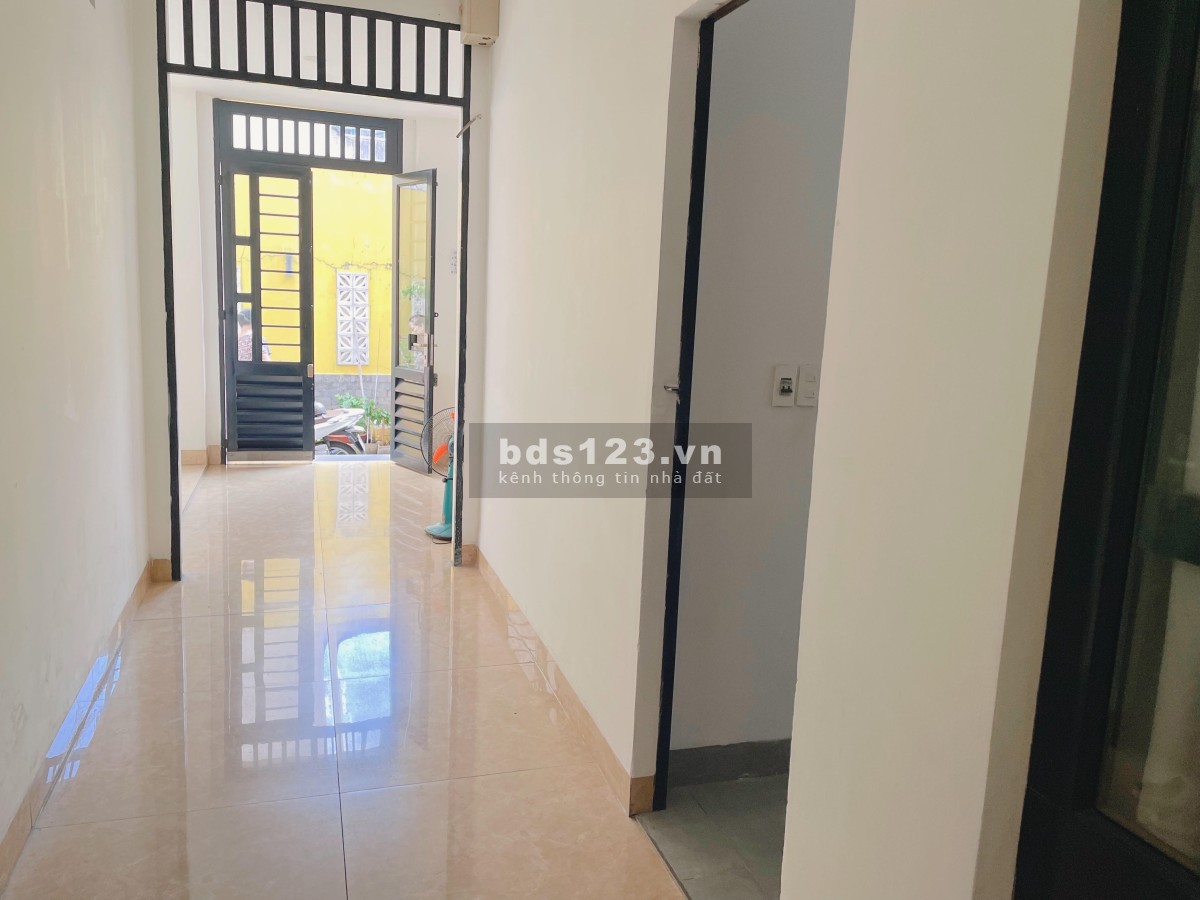 KHUYẾN MẠI 20% TRONG 3 THÁNG ĐẦUPhòng trọ tọa lạc ngay trung tâm Tân Phú. Gần BV, chợ, ĐH Văn Hiến