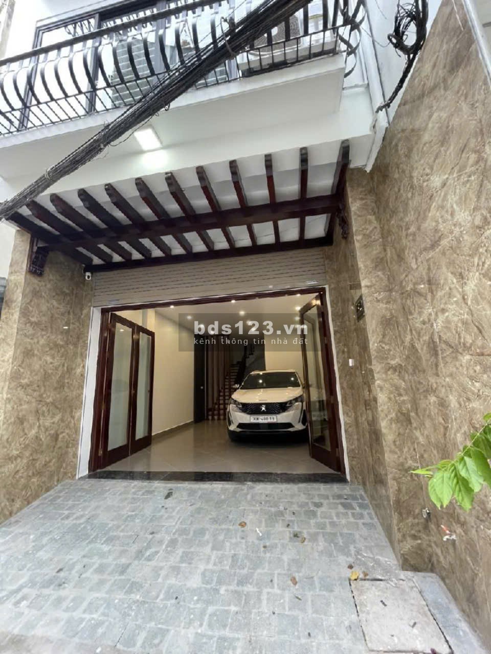 BÁN NHÀ NGỌC THUY- 59,8M2 – GARA XE 7 CHỖ, ĐƯỜNG TRƯỚC NHÀ Ô TÔ TRÁNH