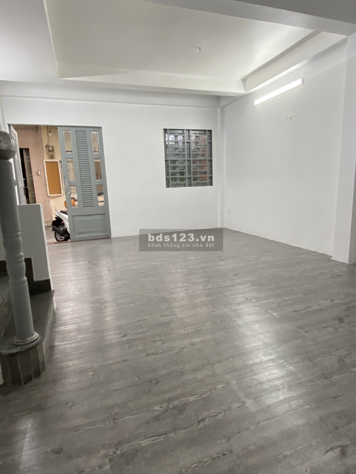 Bán nhà riêng HXH, phù hợp ở, 70m2, ngang 8m, ngay phố NGUYỄN TRỌNG TUYỂN, giá chỉ 3.7 tỷ.