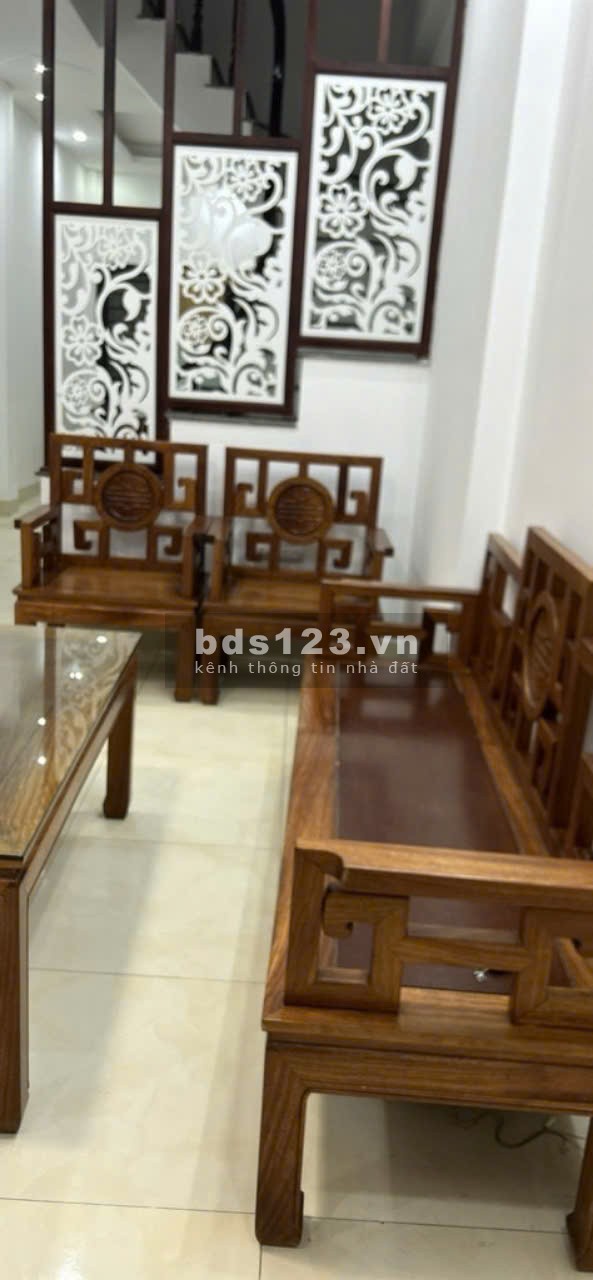 5,45 TỶ NHÀ ĐẸP Ở NGAY – TRUNG TÂM NGỌC THUY