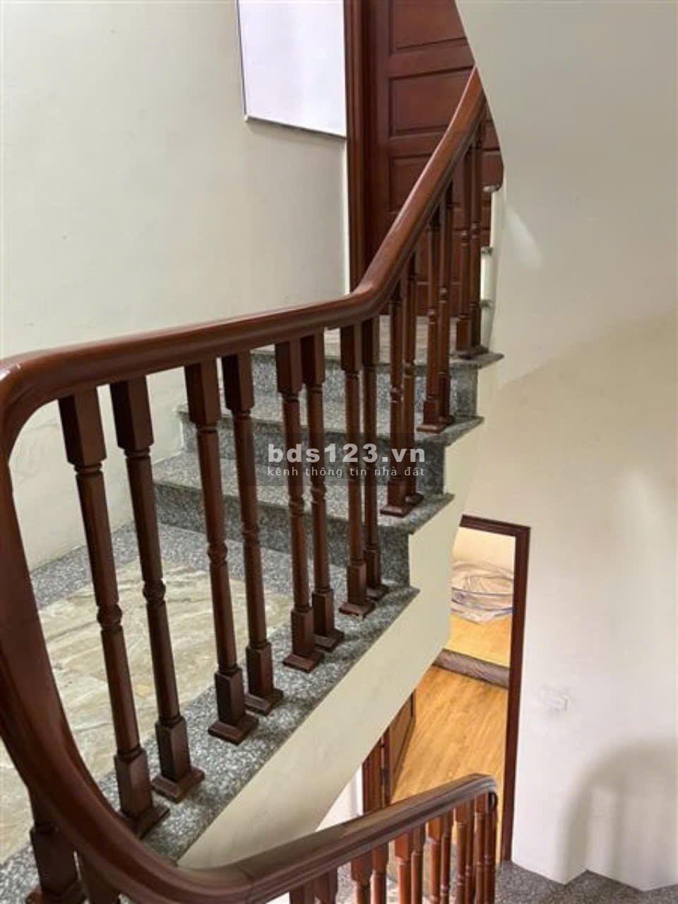 5,5 TỶ CÓ NGAY NHÀ ĐẸP Ở 45M2 TRUNG TÂM NGỌC THUY