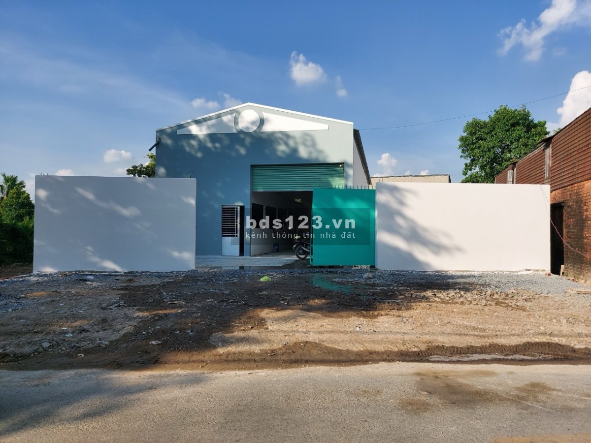 Cần bán kho 500m2, đất thổ cư 300m2