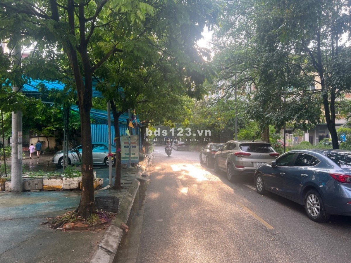 PHÂN LÔ Ô TÔ - KINH DOANH - MẶT KHU ĐÔ THỊ CHỨC NĂNG TÂY MỖ