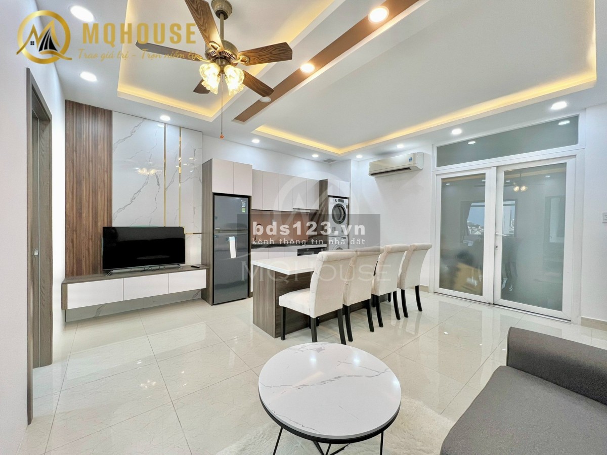 Căn 2 phòng ngủ ban công full nội thất luxury Hoàng Văn Thụ