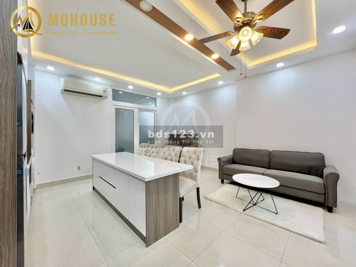 Căn 2 phòng ngủ ban công full nội thất luxury Hoàng Văn Thụ