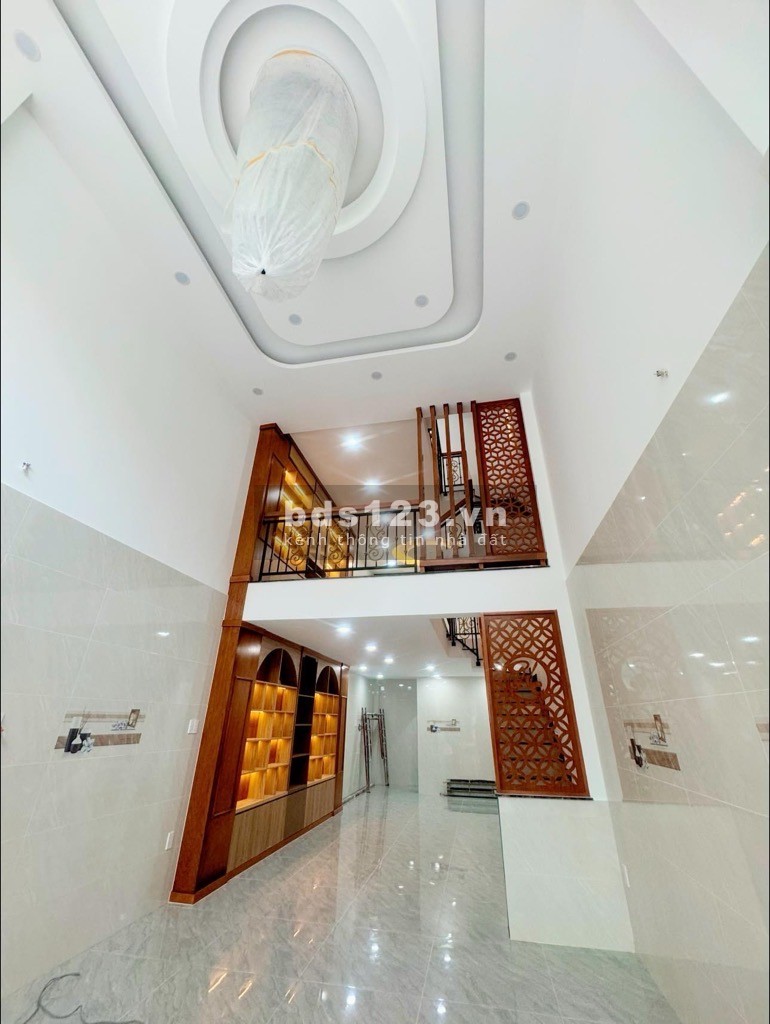 HẺM THÔNG 2 XE TẢI - NGAY NGÃ TƯ 4 XÃ - HƯƠNG LỘ 2 - NHÀ MỚI ĐẸP 5 TẦNG - 67M2 - GIÁ CHỈ HƠN 6 TỶ