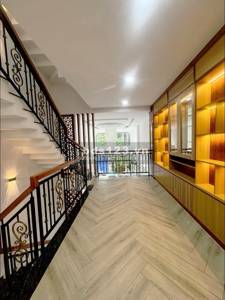 HẺM THÔNG 2 XE TẢI - NGAY NGÃ TƯ 4 XÃ - HƯƠNG LỘ 2 - NHÀ MỚI ĐẸP 5 TẦNG - 67M2 - GIÁ CHỈ HƠN 6 TỶ