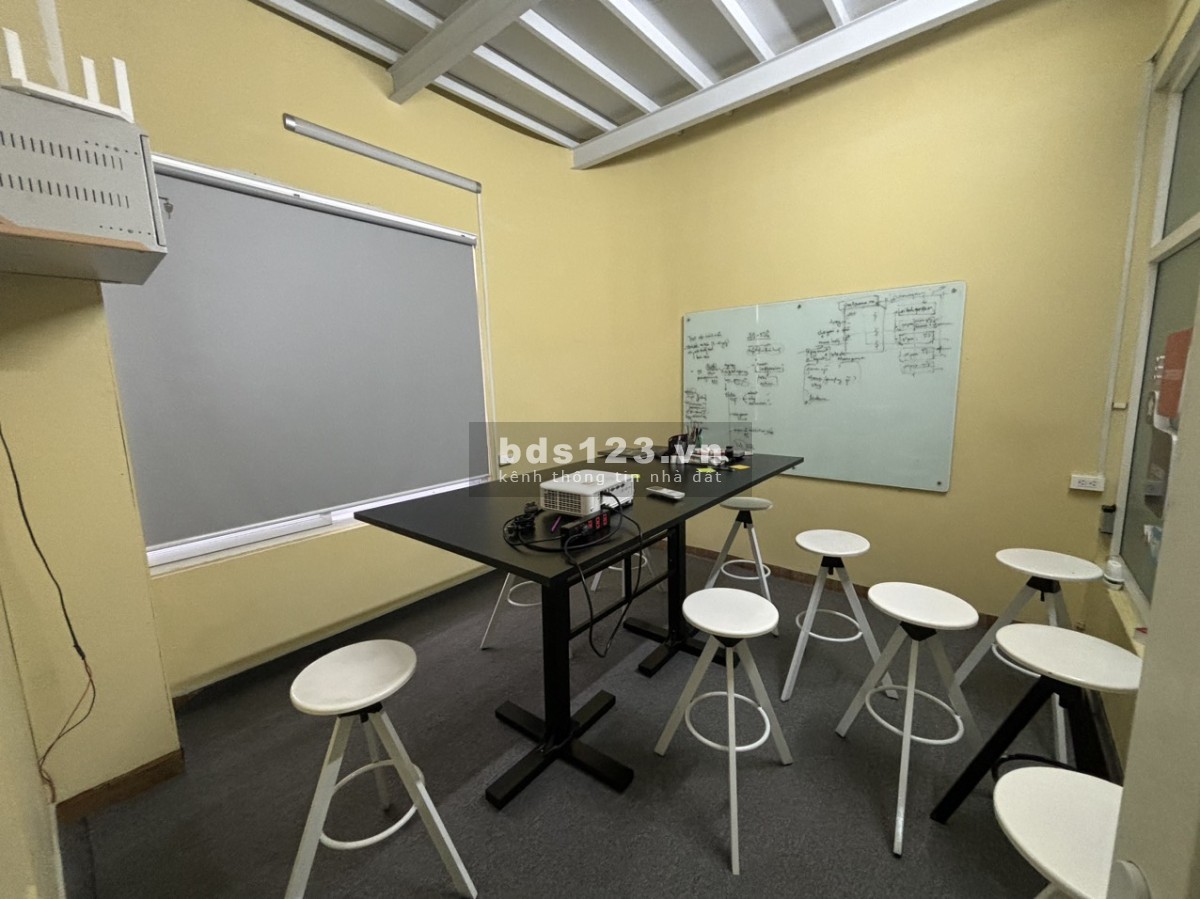 Cho thuê văn phòng Quận 1 - 93m2/186m2, Trần Nguyên Đán, Quận 1