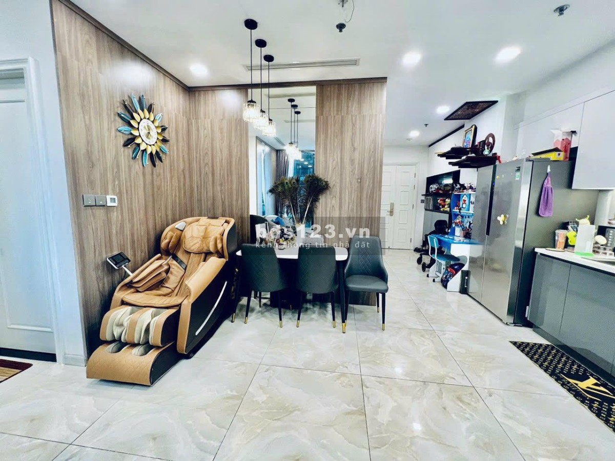 **Bán nhà mặt tiền trục Cách Mạng Tháng 8** phường 4 Tân Bình - 5x17