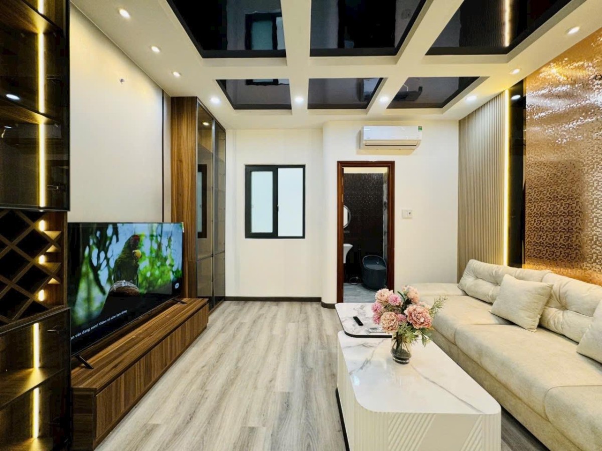 Bán nhà góc 2 mặt tiền khu K300 Tân Bình, (5*18), 4 tầng + hầm xe