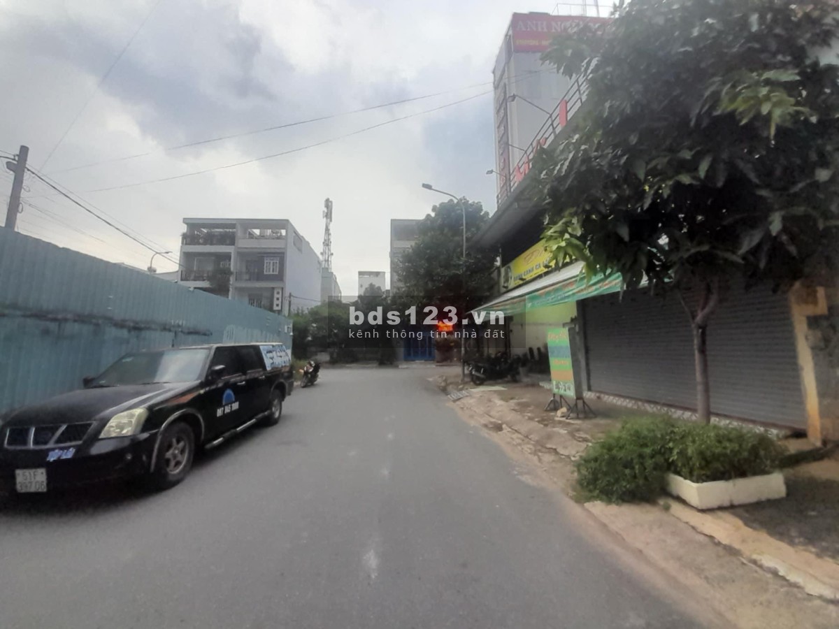 Nhà cấp 4 ngang 5m Khu dân cư Hoàn Cầu kế bên Khu Chung cư Eco green, Quận 7