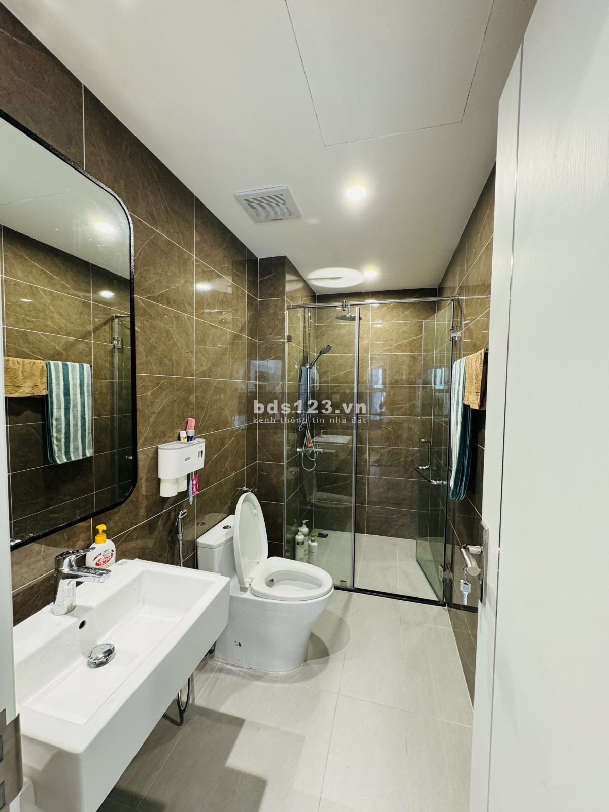  Cho thuê căn hộ chung cư full đồ tầng trung toà S202 Vinhomes Smart City, Bắc Từ Liêm, Hà Nội