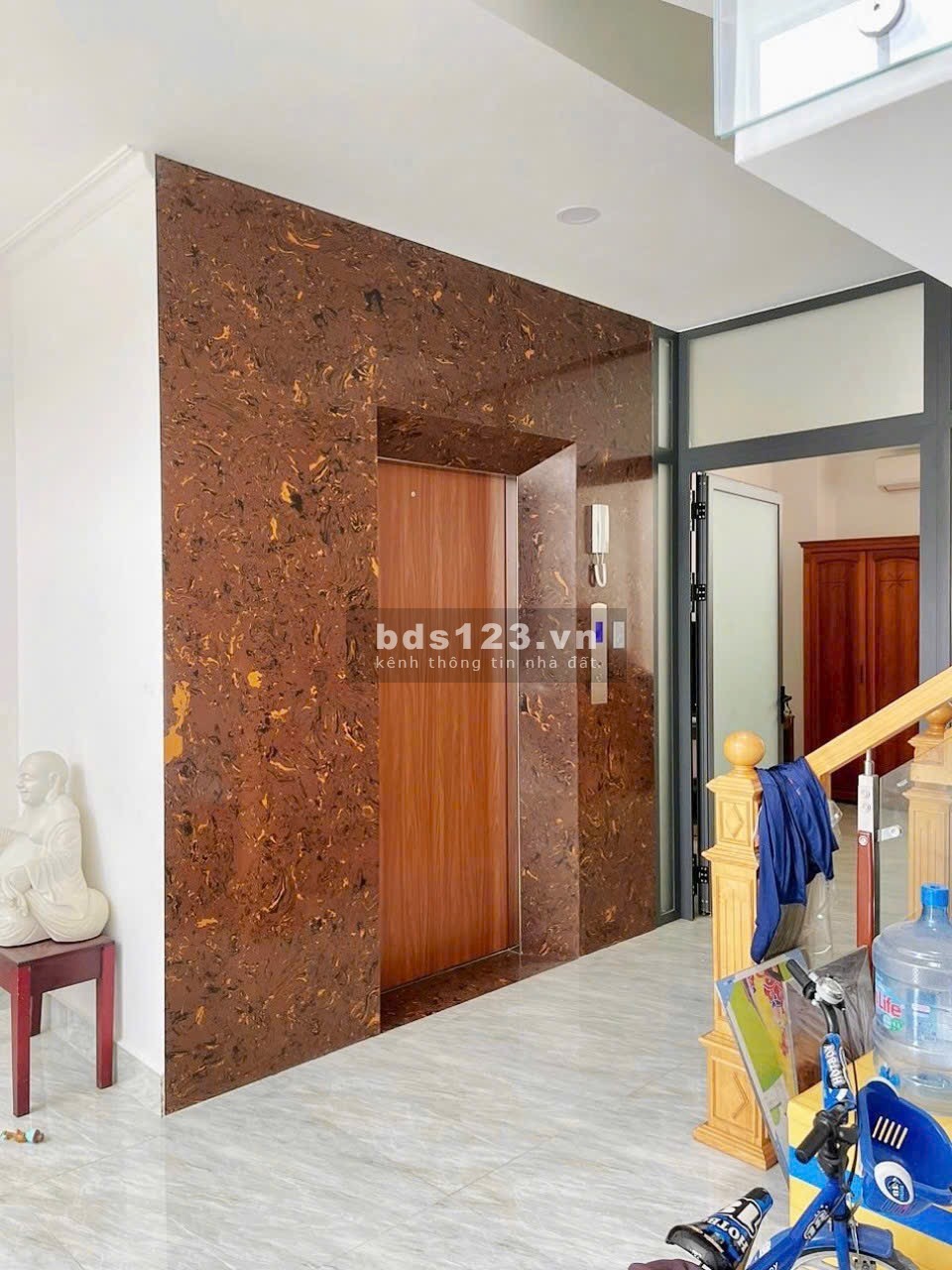 Ngộp bán nhanh HXH 7M NGUYỄN THỊ ĐỊNH Q.2 - 5 TẦNG THANG MÁY - 5.1x15M VUÔNG A4 - FULL NỘI THẤT.