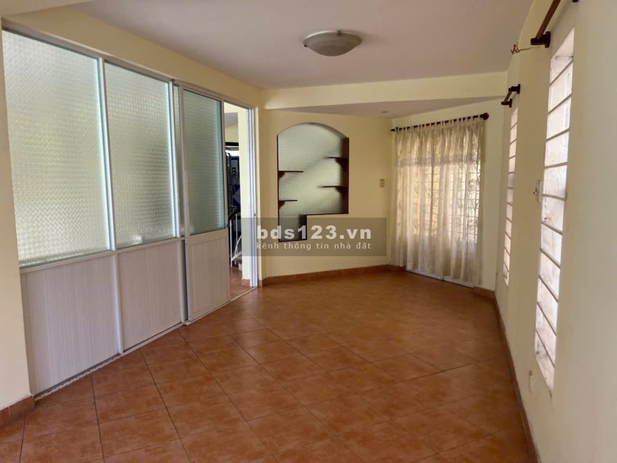 Cho thuê Villa vườn 10x20 Tại Thảo Điền Q2 4PN 4WC chỉ 30 triệu - Giá chỉ có tới 30/08