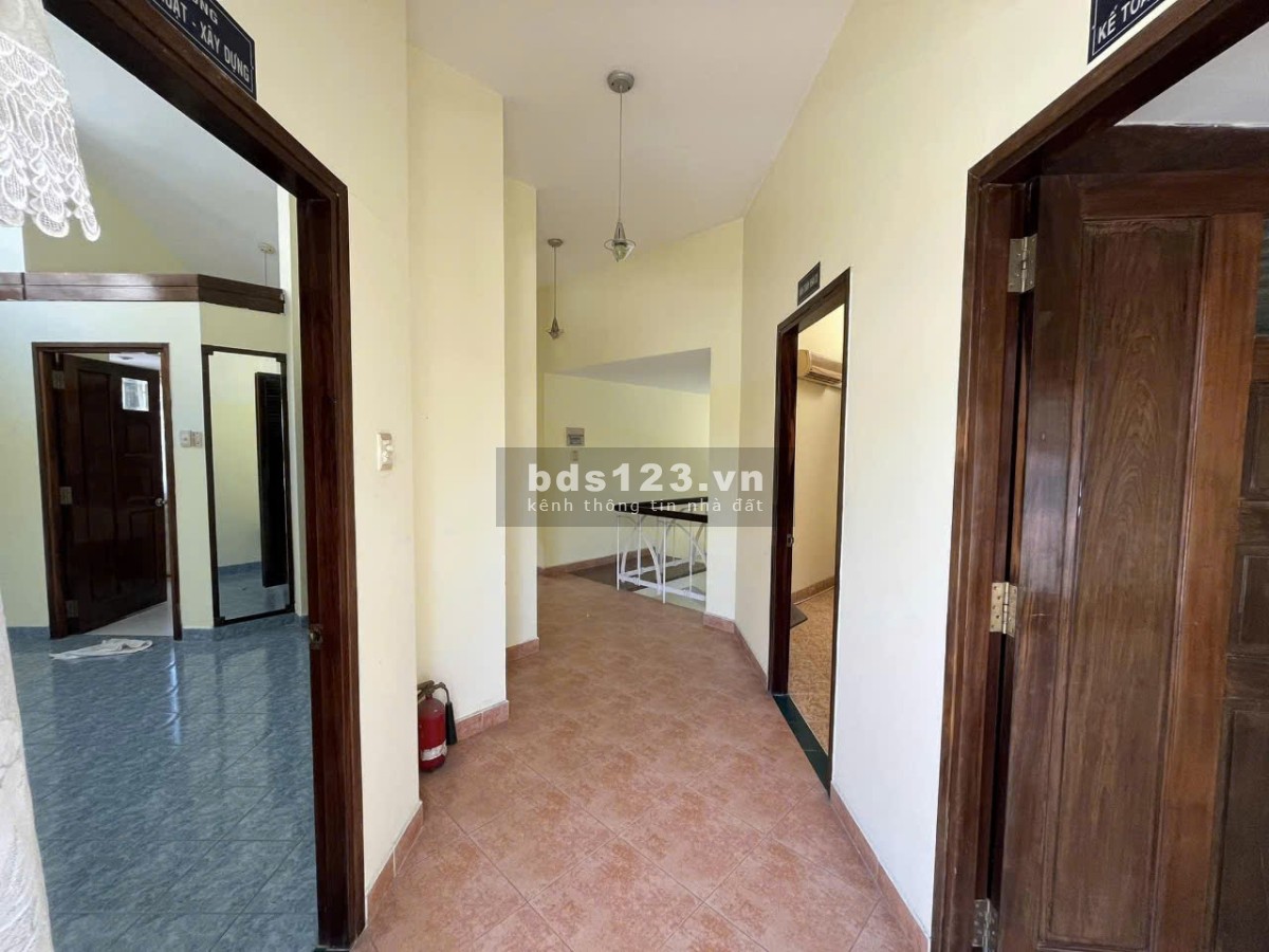 Cho thuê Villa vườn 10x20 Tại Thảo Điền Q2 4PN 4WC chỉ 30 triệu - Giá chỉ có tới 30/08