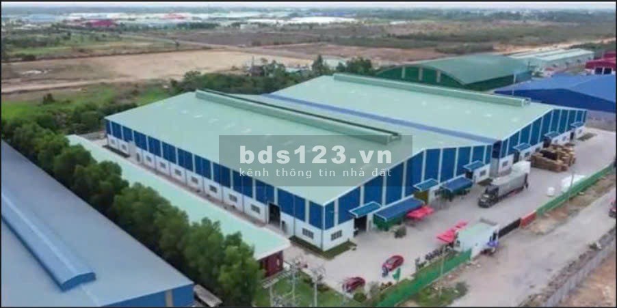 Cho thuê, bán kho xưởng diện tích lớn cụm/KCN ven TPHCM