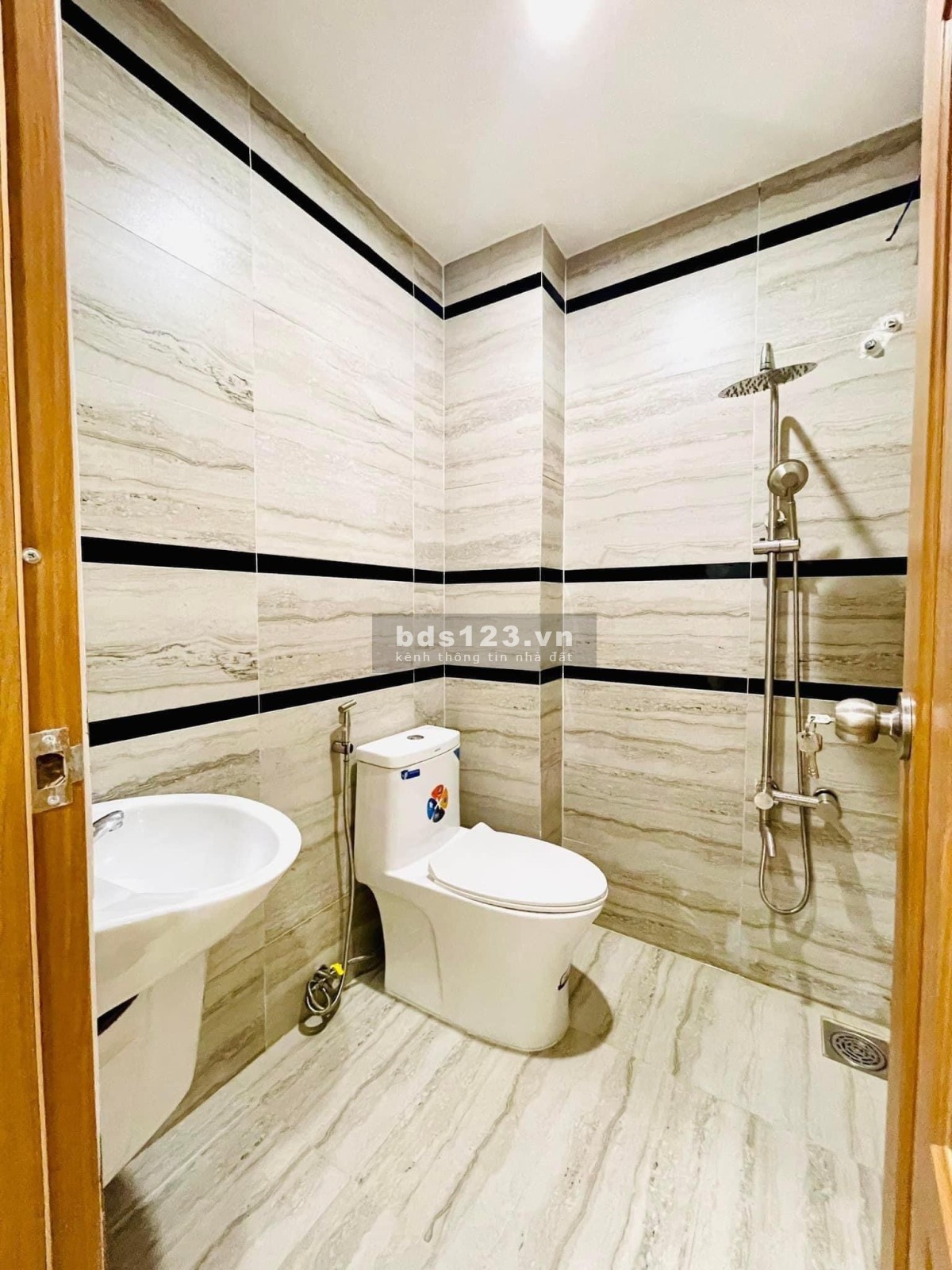Nhà mới 2 tầng tại Trần Xuân Lê, 3PN, 3WC, giá 2.95 tỷ.