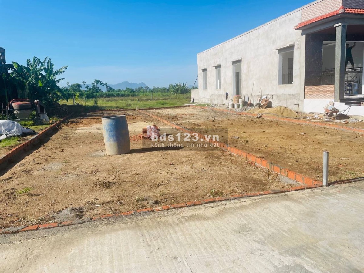 BÁN LÔ VEN KHU VỰC HOÀ TIẾN DIỆN TÍCH 108m2 GIÁ CHỈ 5XX