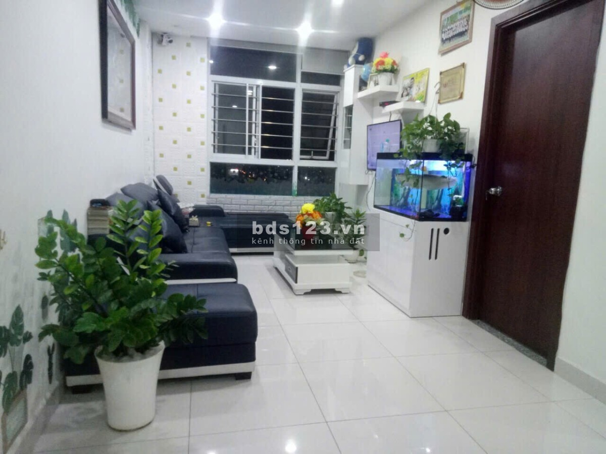 Bán căn hộ SHR 2PN full NT mới 100% Green Town Bình Tân giá 1.8 tỷ.