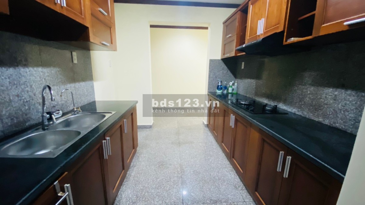 Cho thuê căn hộ 3 phòng 128m2 Hoàng Anh Thanh Bình Q7
