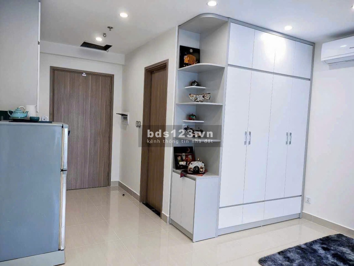 Bán căn Studio 32m2, full nội thất, Vin Smart City, 1,93 tỷ, 0888516777
