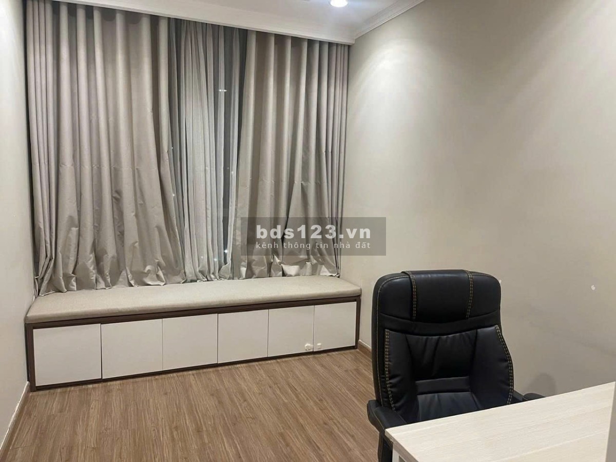 Chung cư Tân Phước Plaza, 153 Lí Thường Kiệt, Q11: 105m2, 3p ngủ, 15tr
