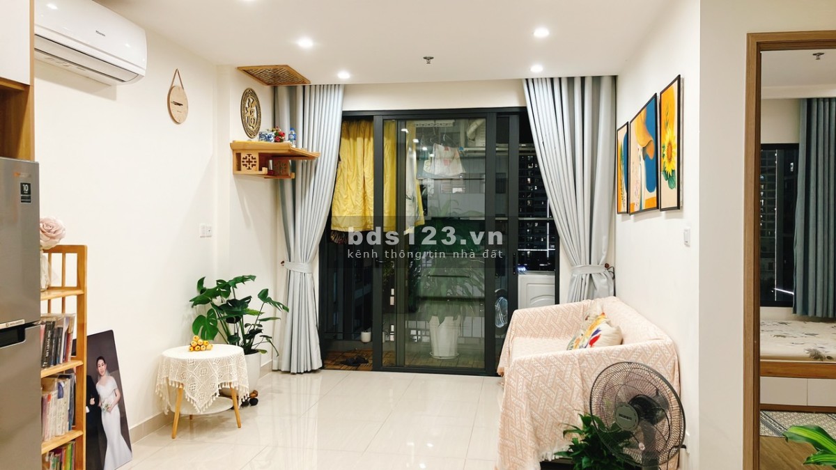 Bán căn 1 ngủ + , full nội thất, nhỉnh 2,7 tỷ, Vinhomes Smart City, 0888516777