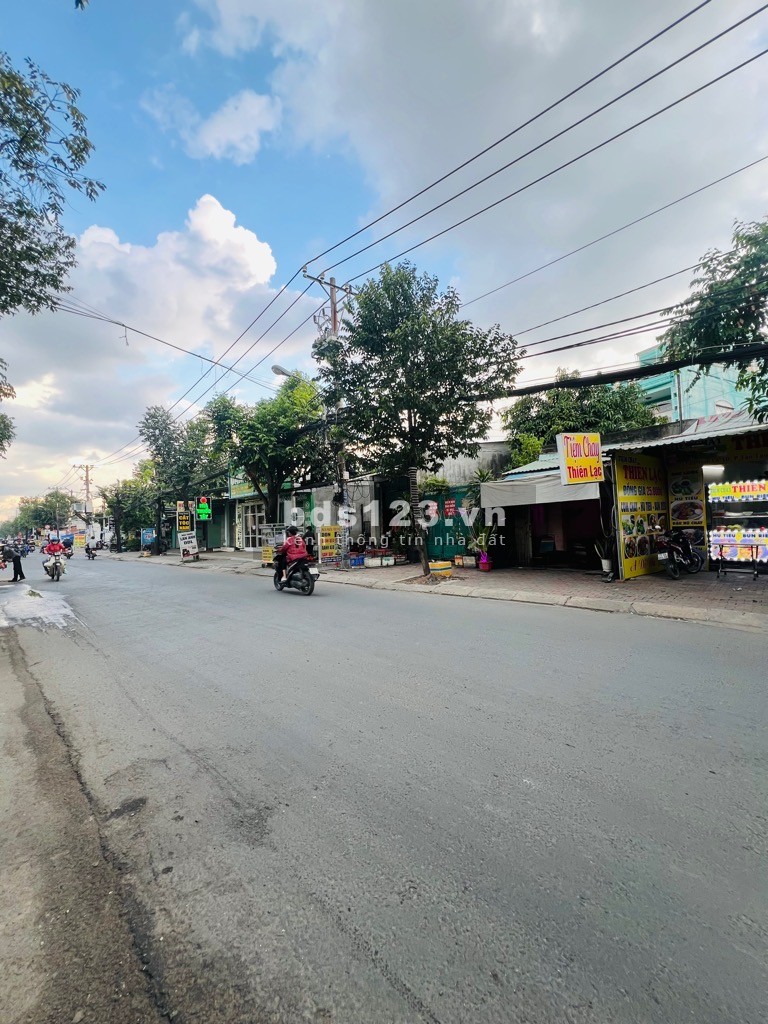 NHÀ MẶT TIỀN KINH DOANH ĐỈNH, TỈNH LỘ 10 ( 88m2 ). Giá chào 9.6 Tỷ thương lượng mạnh