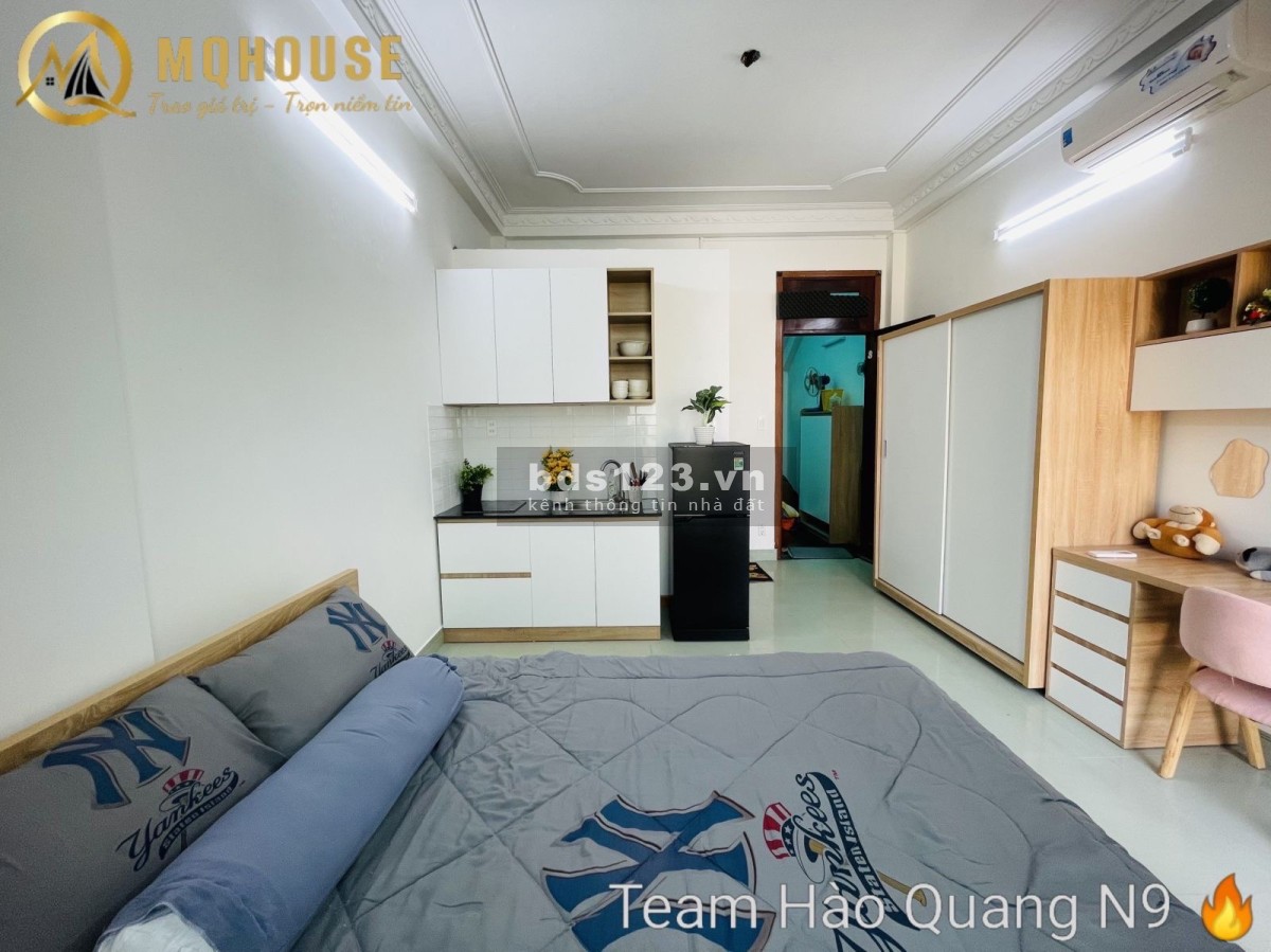 Căn hộ siêu đẹp, Ban công cửa sổ tại CMT8, Quận 10 - Full nội thất