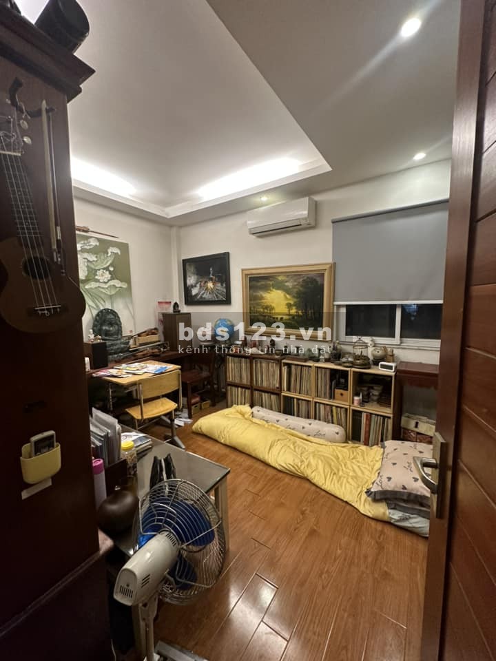 Bán nhà ngõ nông 40m2*5T giá 8.7 tỷ Lê Trọng Tấn, Thanh Xuân