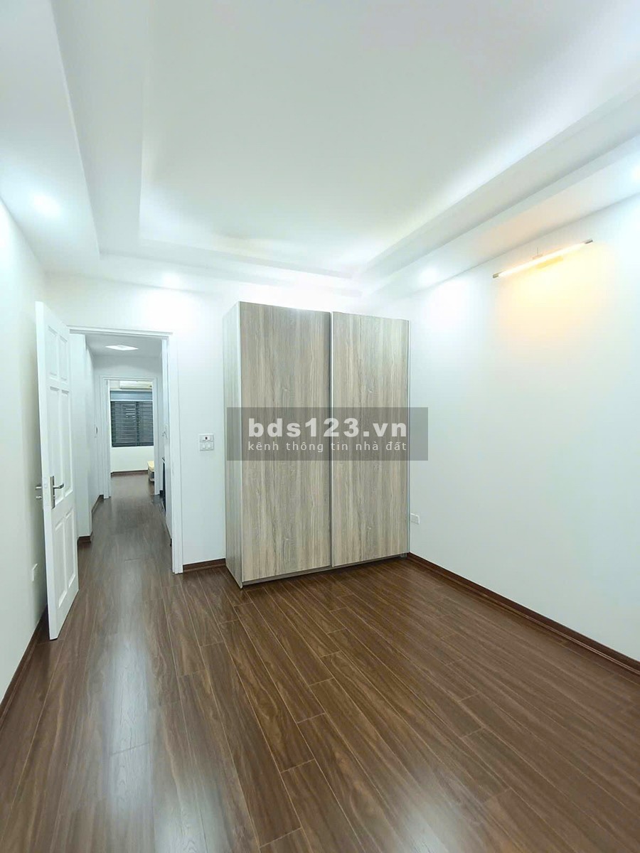 NHÀ ĐỘI NHÂN, BA ĐÌNH OTO TRÁNH NGÕ THÔNG KINH DOANH, 2 THOÁNG, NỘI THẤT XỊN 42m2x5T 12TỶ