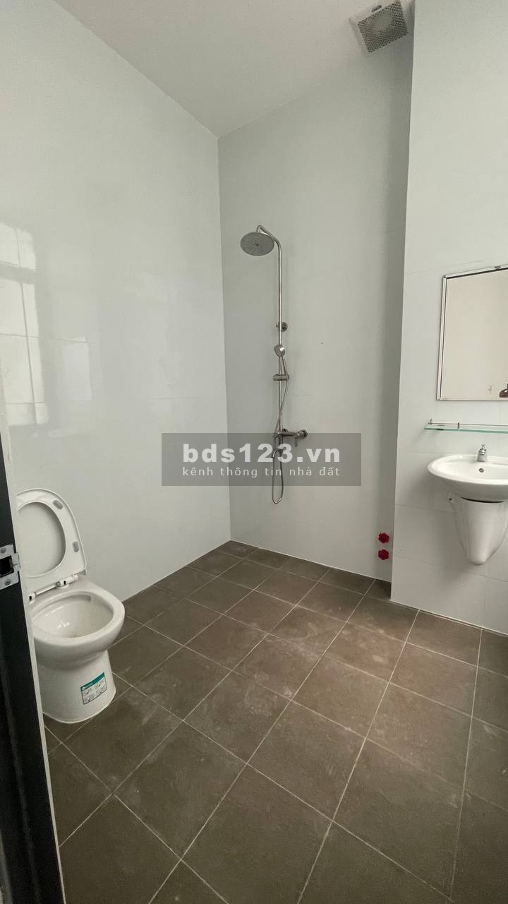 Nhà phố cho thuê nguyên căn chỉ từ 22tr 5 tầng tại vin quận 9