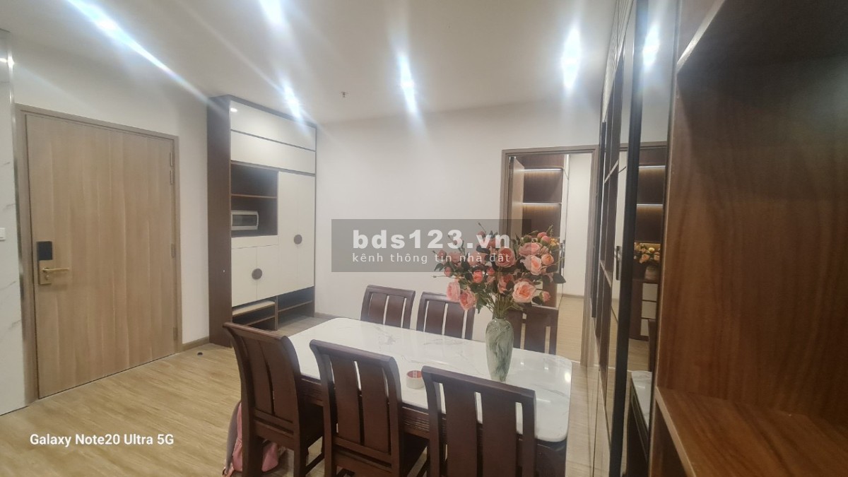 ĐÂY RỒI! Căn 3 ngủ 100m bán 6 tỷ TO ĐÙNG nhất Vinhomes Smart Full đồ sang trọng
