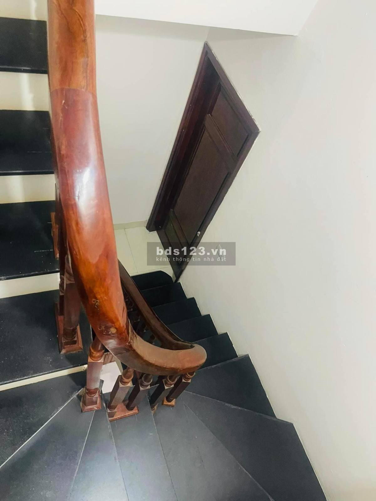 HIẾM CÓ, KHÓ TÌM - NHÀ PHỐ LỤA 33M2 - VÀI BƯỚC RA OTO - MỚI ĐẸP, Ở NGAY CHỈ 6 TỶ 