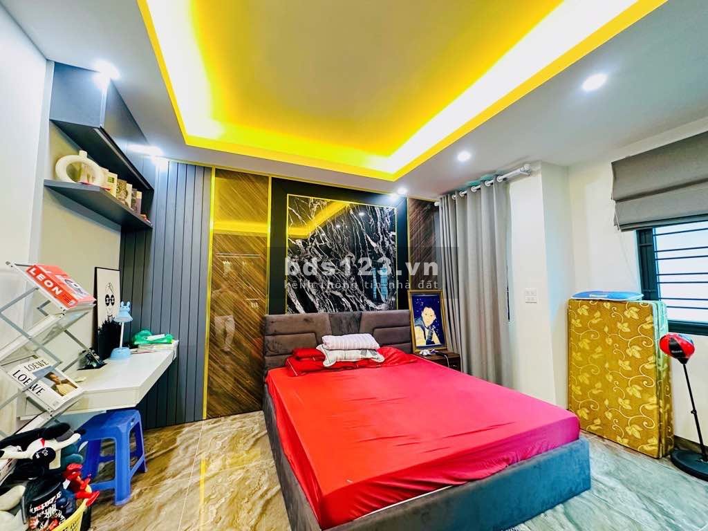 SIÊU HÓT - KIM GIANG - NHÀ 6 TẦNG CHỈ CÓ 5.7 TỶ