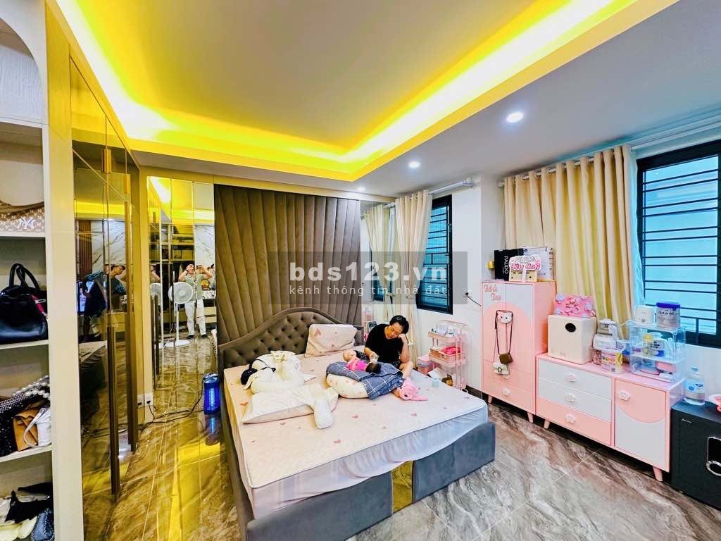 CHÍNH CHỦ CẦN BÁN GẤP NGUYỄN KHOÁI 10M RA OTO