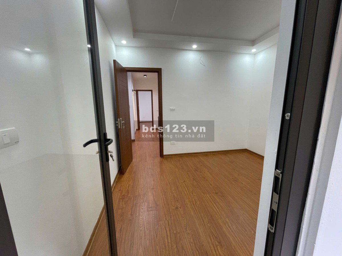 BÁN NHANH NHÀ ĐẸP LONG LANH PHỐ TRẦN CUNG - 10M RA PHỐ - SỔ ĐỎ CHÍNH CHỦ