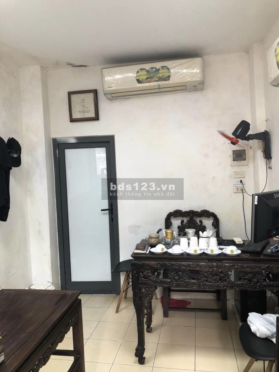 Cho thuê mặt tiền phố cổ kinh doanh, thuận tiện đi lại ngay trung tâm.