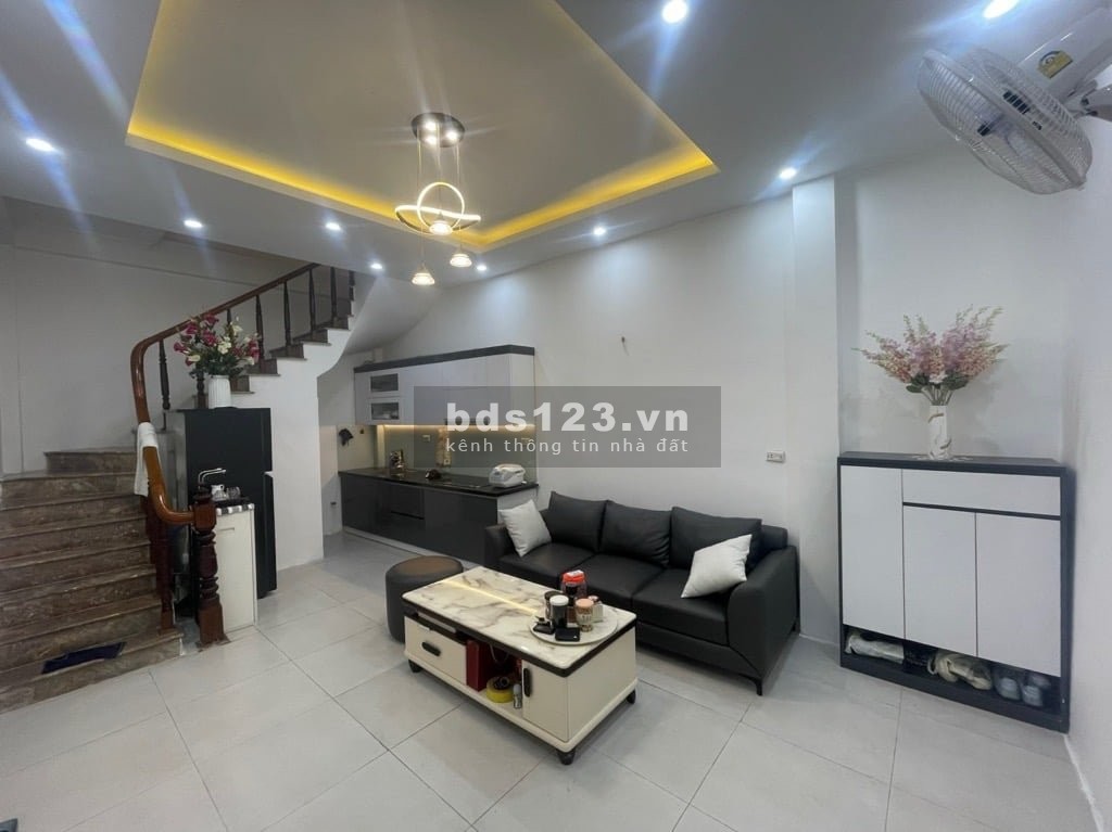BÁN NHÀ KIM NGƯU / VỊ TRÍ ĐẸP, GẦN NGÃ TƯ LÒ ĐÚC - TRẦN KHÁT CHÂN
