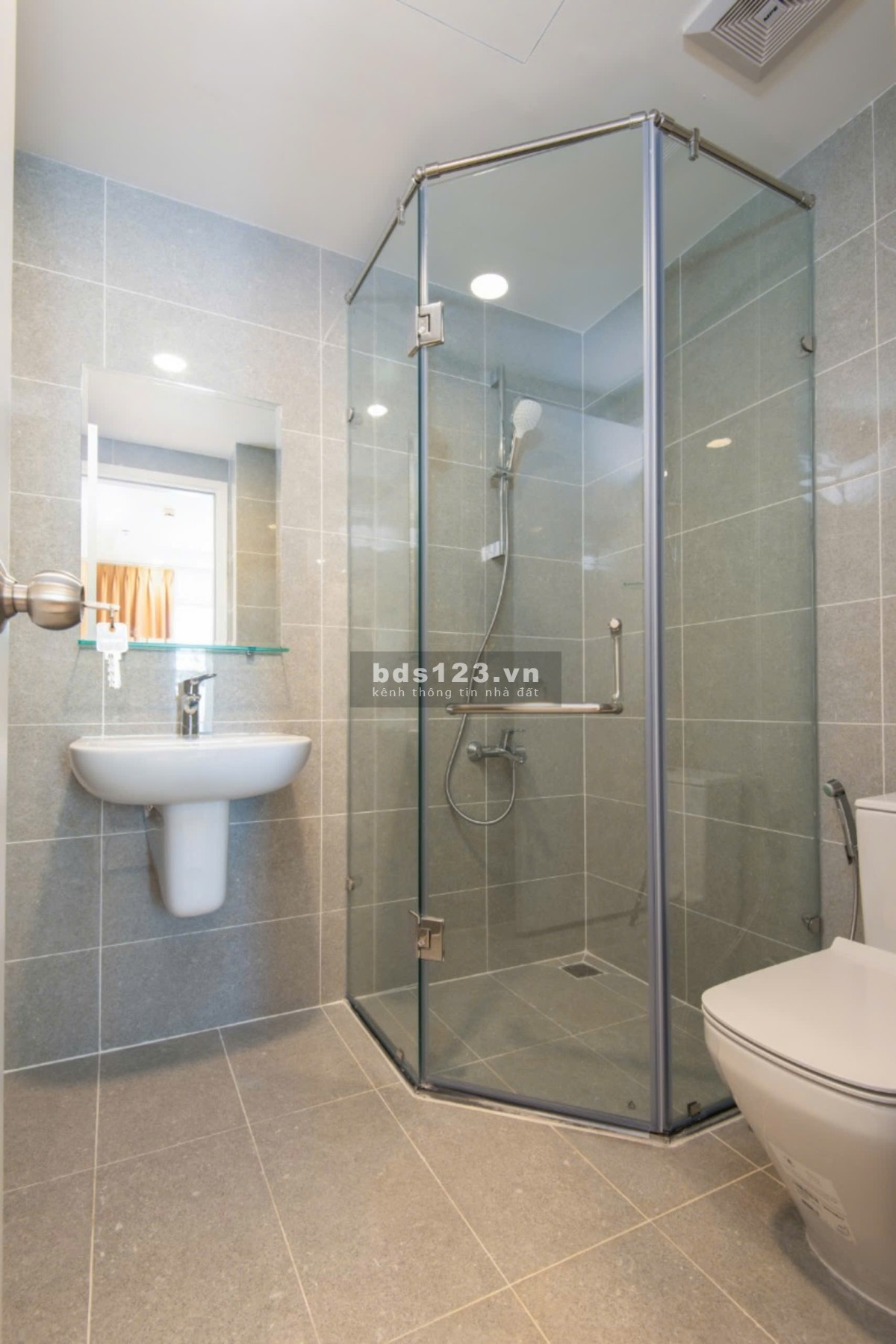 GIÁ THẬT CHO THUÊ 2PN TERRA ROYAL, GIÁ 22TR, VIEW ĐẸP, LẦU CAO