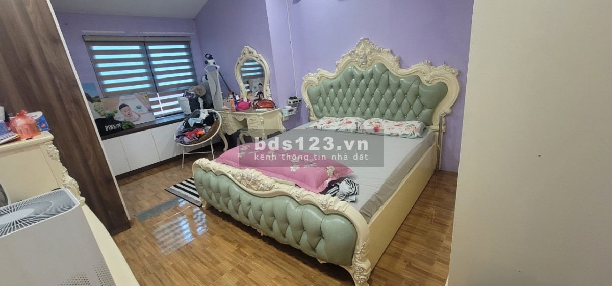 Bán CĂN HỘ CHUNG CƯ, P.Cự Lộc, Ô tô vào 65/120m2 T2 x 4,7 tỷ, Lh 0378411810