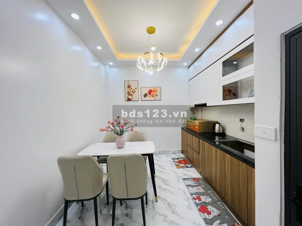 Bán nhà chính chủ 32m2 tại phường Bạch Mai