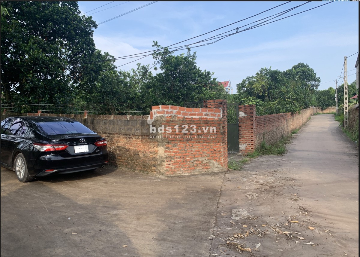 Cho Thuê Nhà có 50m2 nhà, 2000m2 vườn Giá 2,5tr cách TP Bắc Giang ~ 6km