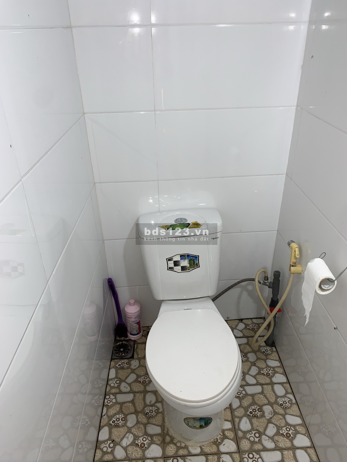 Cho Thuê Nhà có 50m2 nhà, 2000m2 vườn Giá 2,5tr cách TP Bắc Giang ~ 6km