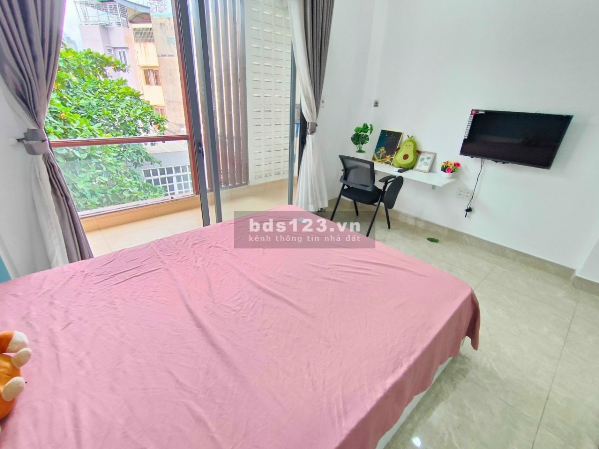 Căn hộ rộng đẹp, Ban công tại Đa Kao, Quận 1 (gần Cầu Bông, vòng xoay Điện Biên Phủ)
