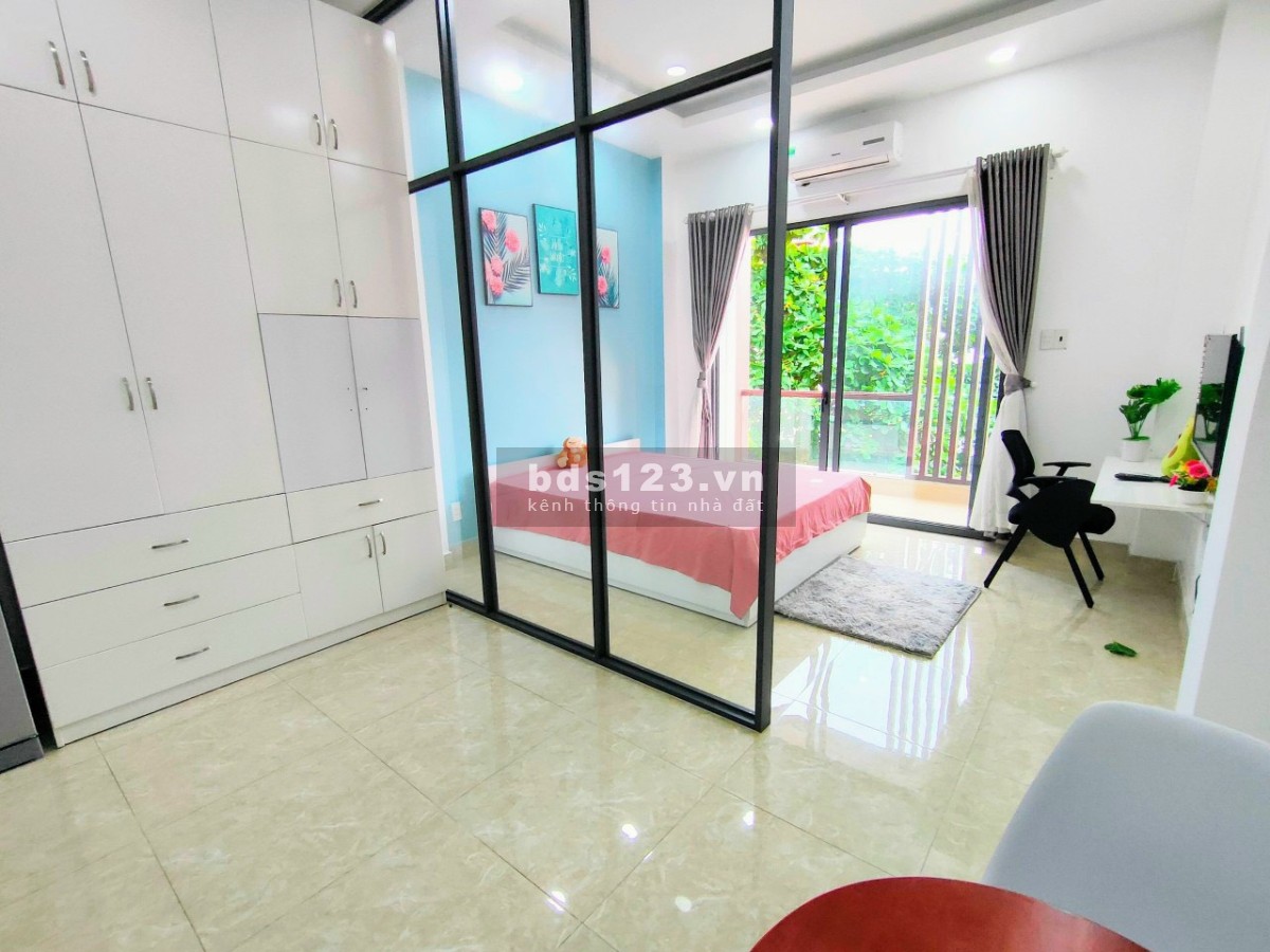 Căn hộ rộng đẹp, Ban công tại Đa Kao, Quận 1 (gần Cầu Bông, vòng xoay Điện Biên Phủ)