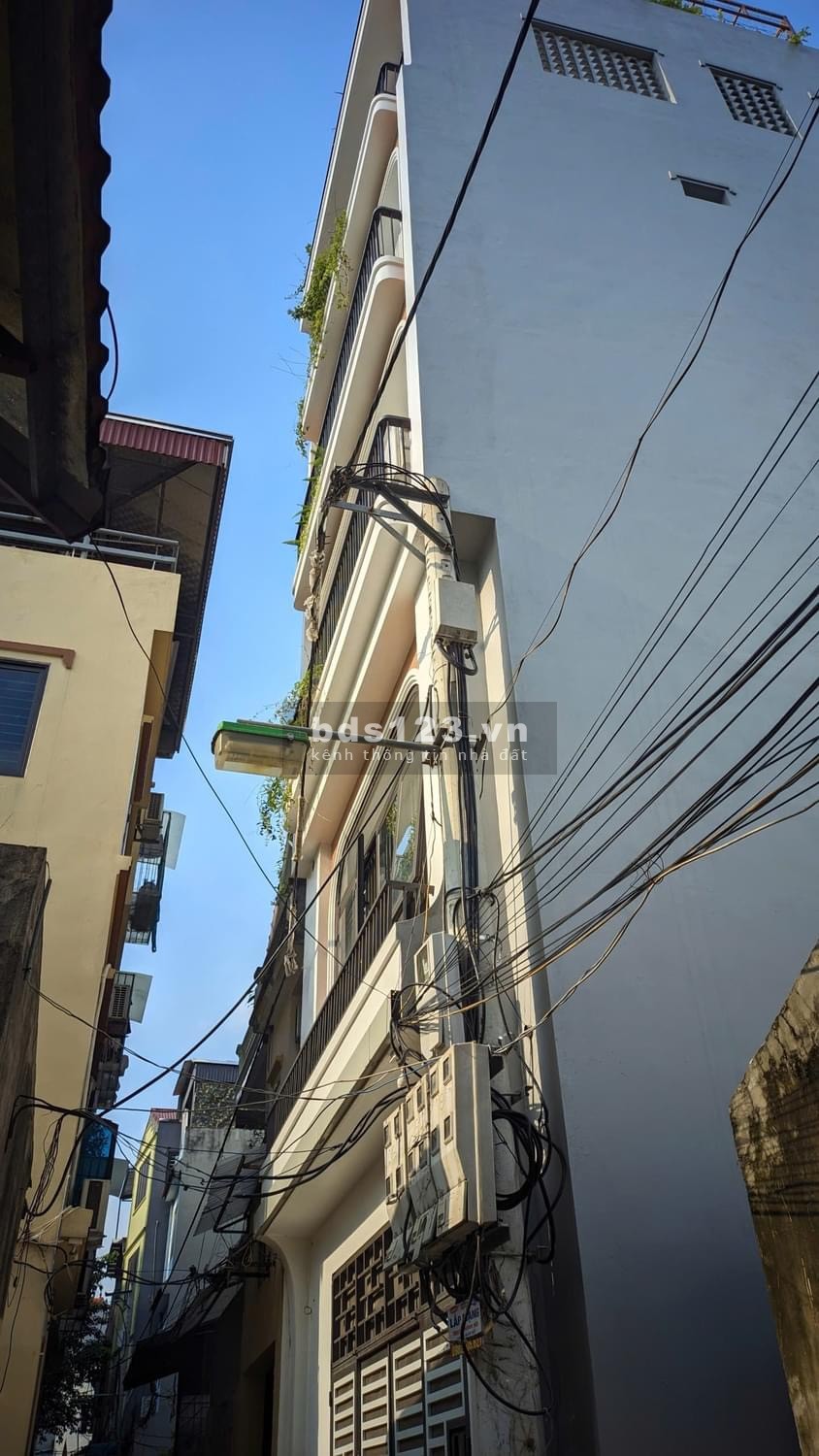 CHỈ HƠN 4 TỶ NHÀ ĐẸP TÂY MỖ NAM TỪ LIÊM, FULL NỘI THẤT MỚI XỊN XÒ, DT : 35M2