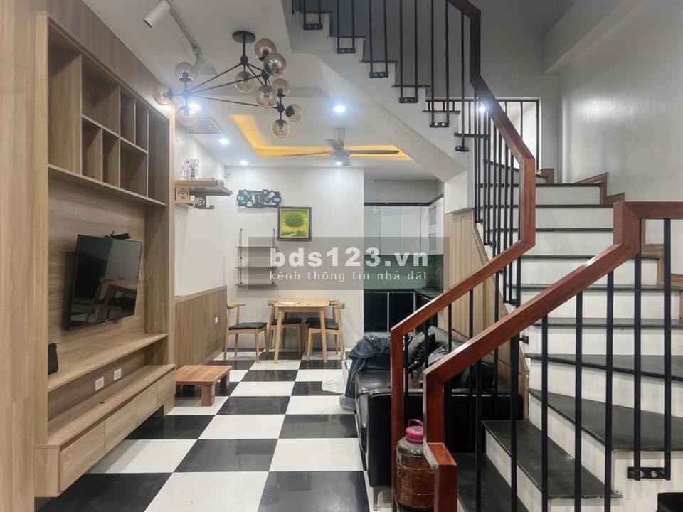 CHỈ HƠN 4 TỶ NHÀ ĐẸP TÂY MỖ NAM TỪ LIÊM, FULL NỘI THẤT MỚI XỊN XÒ, DT : 35M2
